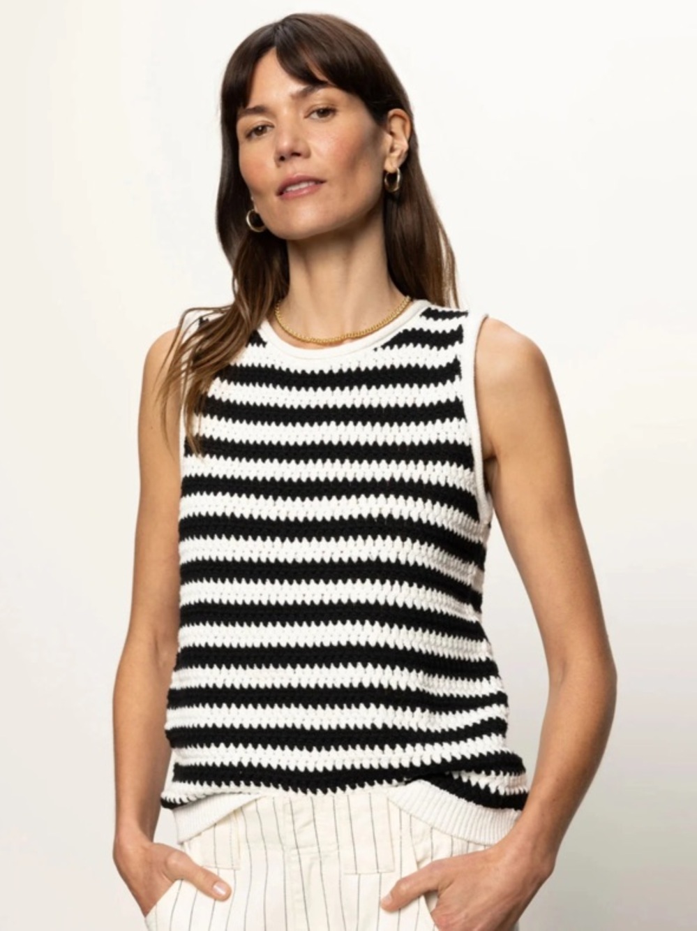 Sanctuary Crochet Shell Knit Sweater Top Size Large Black White Stripe